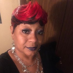 Meet your Posher, Louise